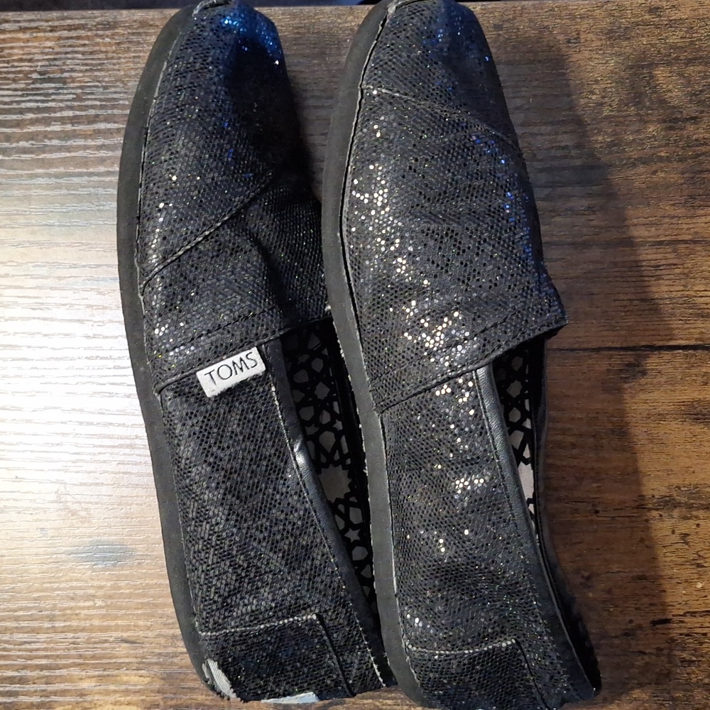 Toms - Picture 5 of 7